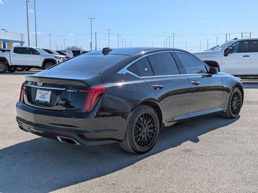 2022 Cadillac CT5 Premium Luxury RWD