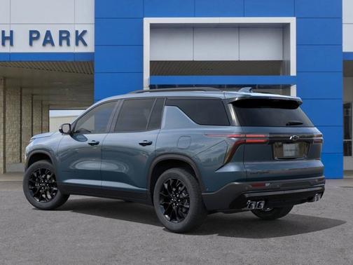 2025 Chevrolet Traverse FWD LT
