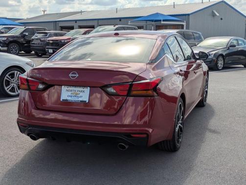 2024 Nissan Altima 2.5 SR