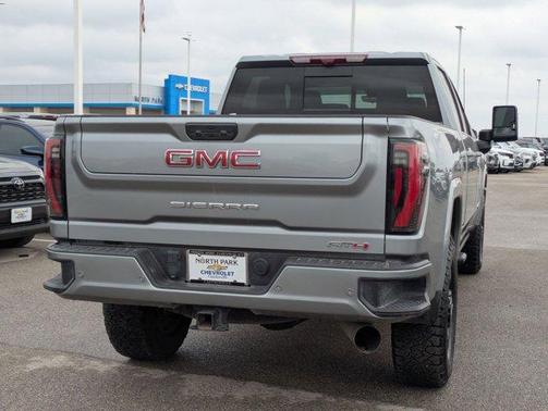 2025 GMC Sierra 2500 AT4