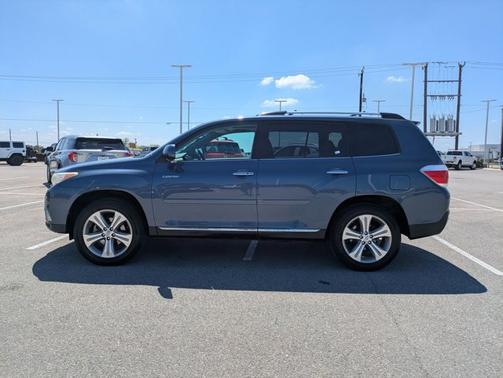 Blue 2013 Toyota Highlander Limited
