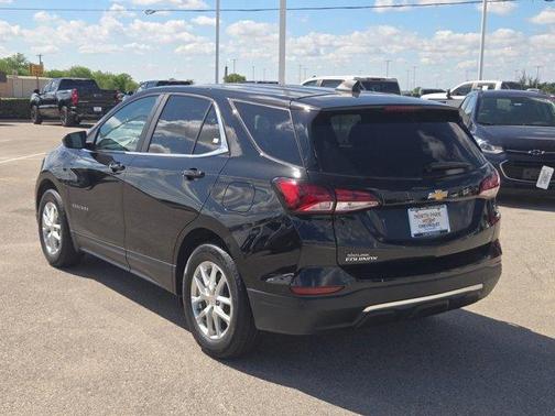 Mosaic Black Metallic 2024 Chevrolet Equinox LT