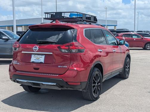 2017 Nissan Rogue SV