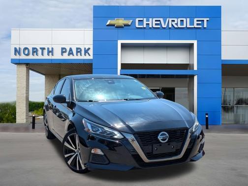 2022 Nissan Altima 2.5 SR
