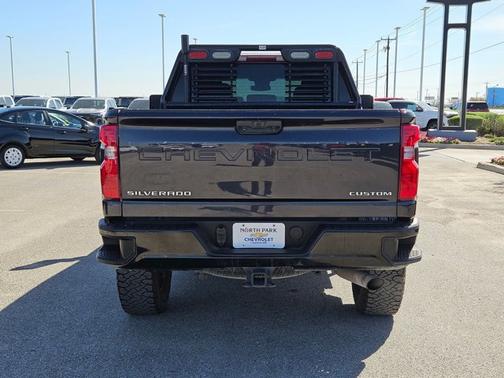 2024 Chevrolet Silverado 2500 Custom