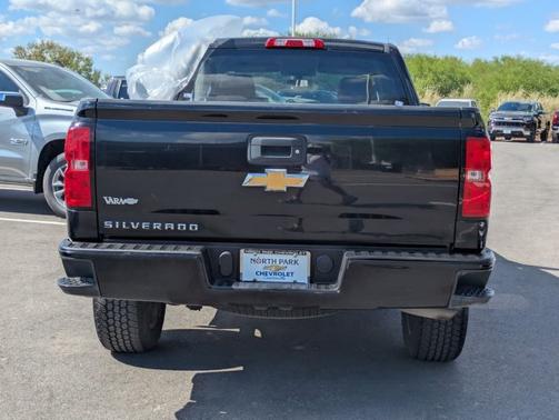 2017 Chevrolet Silverado 1500 Custom