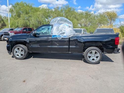 2017 Chevrolet Silverado 1500 Custom