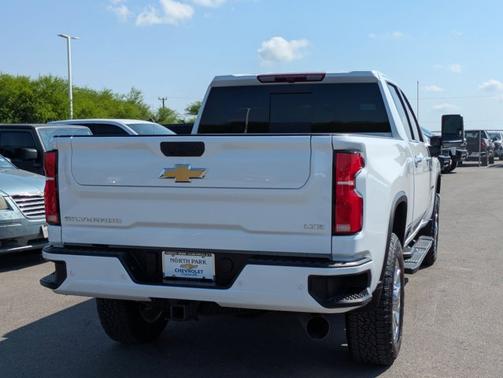 2025 Chevrolet Silverado 2500 LTZ