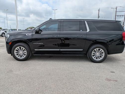 2021 GMC Yukon XL SLT