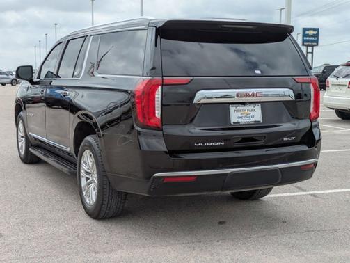 2021 GMC Yukon XL SLT
