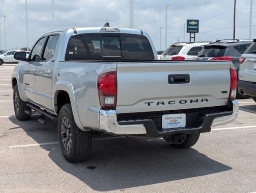 2022 Toyota Tacoma Base