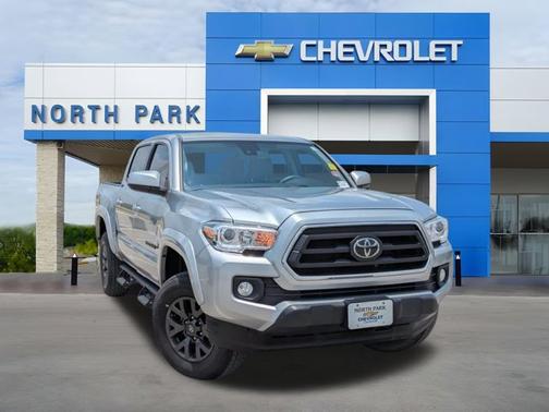 2022 Toyota Tacoma Base
