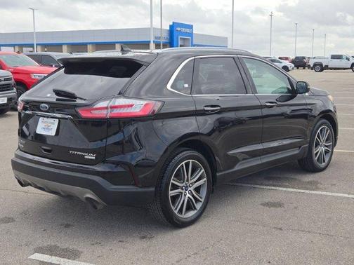 Black 2020 Ford Edge Titanium