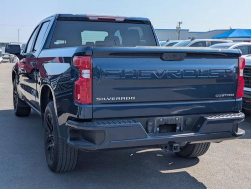2022 Chevrolet Silverado 1500 Custom