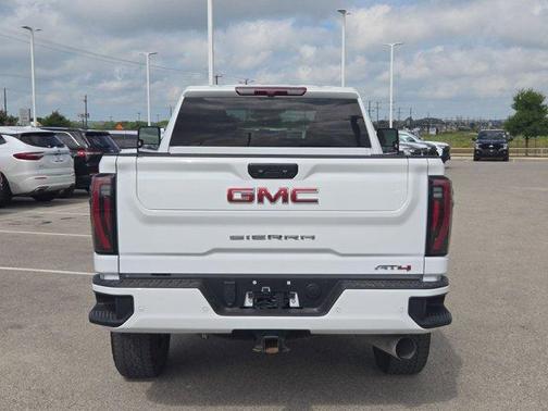 Summit White 2025 GMC Sierra 2500 AT4