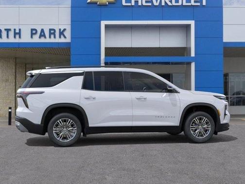 White 2026 Chevrolet Traverse LT