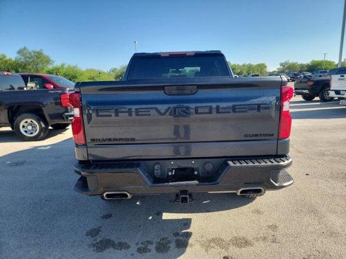 Shadow Gray Metallic 2021 Chevrolet Silverado 1500 Custom Trail Boss