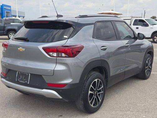 Sterling Gray Metallic 2024 Chevrolet Trailblazer LT