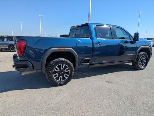 2023 GMC Sierra 2500 AT4