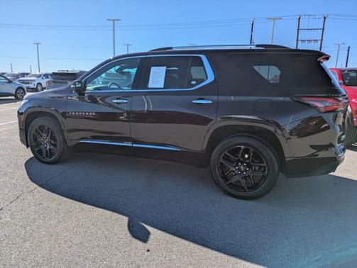 2023 Chevrolet Traverse Premier