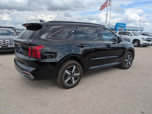 2023 Kia Sorento S