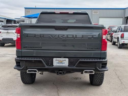 2025 Chevrolet Silverado 1500 Custom Trail Boss