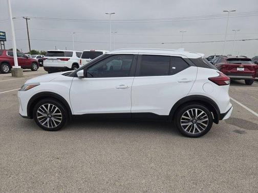 Fresh Powder 2021 Nissan Kicks SV