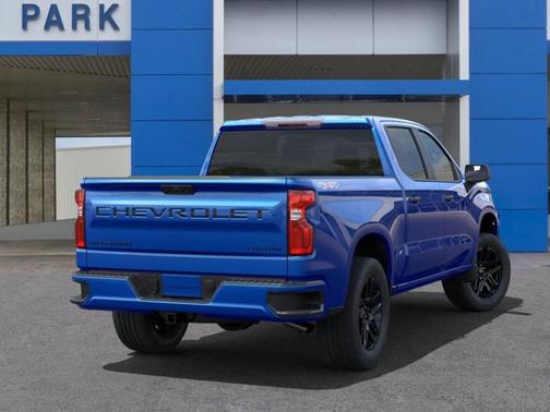 2025 Chevrolet Silverado 1500 Custom