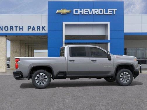 Sterling Gray Metallic 2026 Chevrolet Silverado 2500 Custom