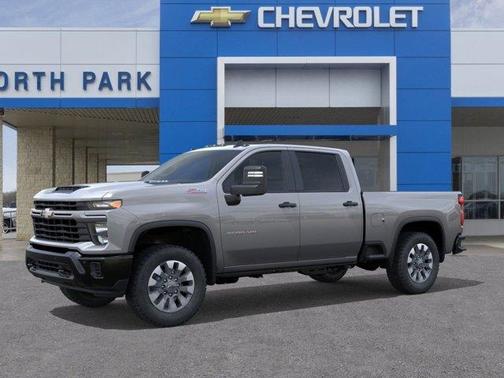 Sterling Gray Metallic 2026 Chevrolet Silverado 2500 Custom