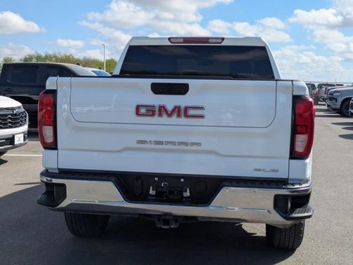 2022 GMC Sierra 1500 SLE