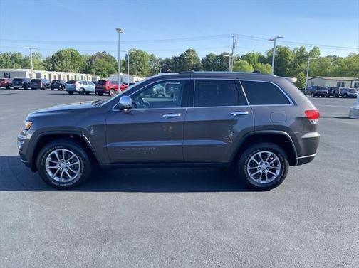 Photo 4 of 23 of 2017 Jeep Grand Cherokee Limited