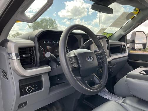 2023 Ford F-250 XL