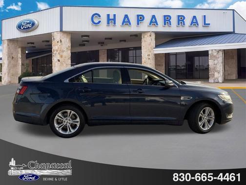 2017 Ford Taurus SE