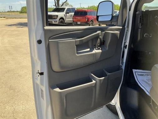 2020 Chevrolet Express 3500 LS