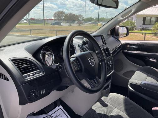 2020 Dodge Grand Caravan SE