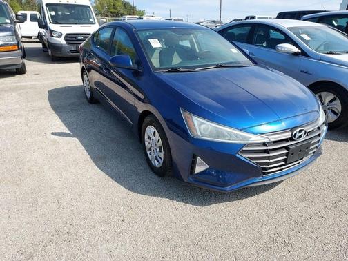 2019 Hyundai ELANTRA SE