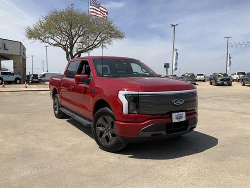 2022 Ford F-150 Lightning LARIAT