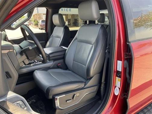 2022 Ford F-150 Lightning LARIAT