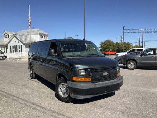 2017 Chevrolet Express 3500 LS