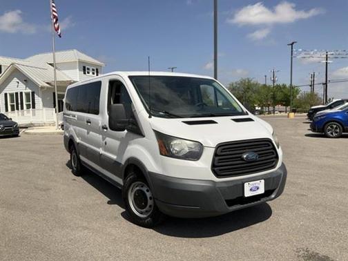 2017 Ford Transit-150 XL
