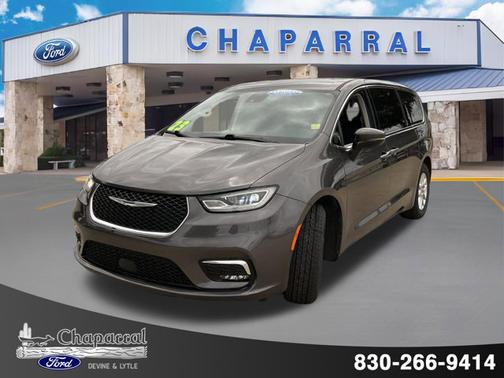 Granite Crystal Clearcoat Metallic 2023 Chrysler Pacifica TOURING L