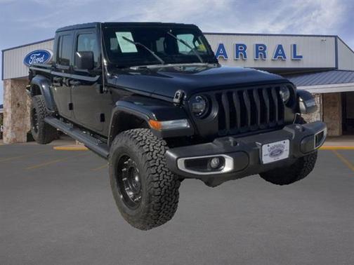 2022 Jeep Gladiator Overland