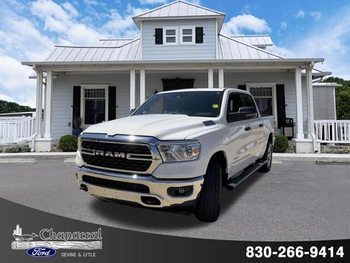 Bright White Clearcoat 2024 RAM 1500 BIG HORN/LONE STAR