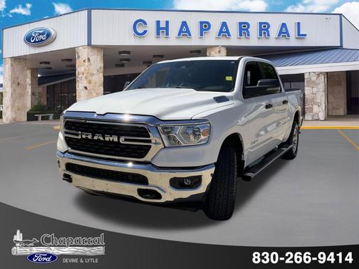 Bright White Clearcoat 2024 RAM 1500 BIG HORN/LONE STAR