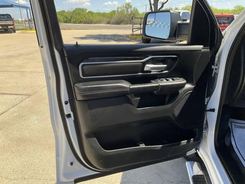 Bright White Clearcoat 2024 RAM 1500 BIG HORN/LONE STAR
