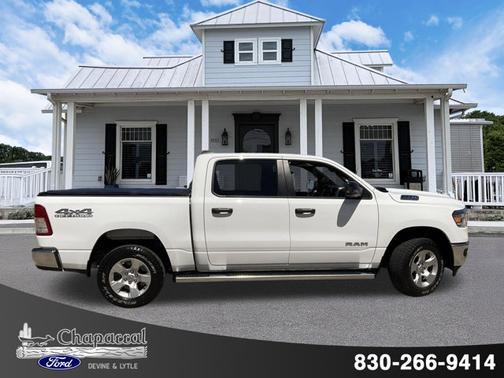 Bright White Clearcoat 2024 RAM 1500 BIG HORN/LONE STAR