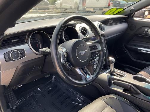2020 Ford Mustang EcoBoost Premium