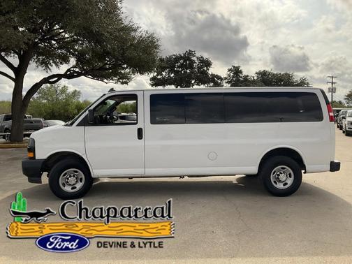 2020 Chevrolet Express 3500 LS