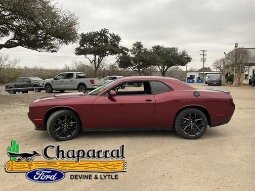 2022 Dodge Challenger SXT